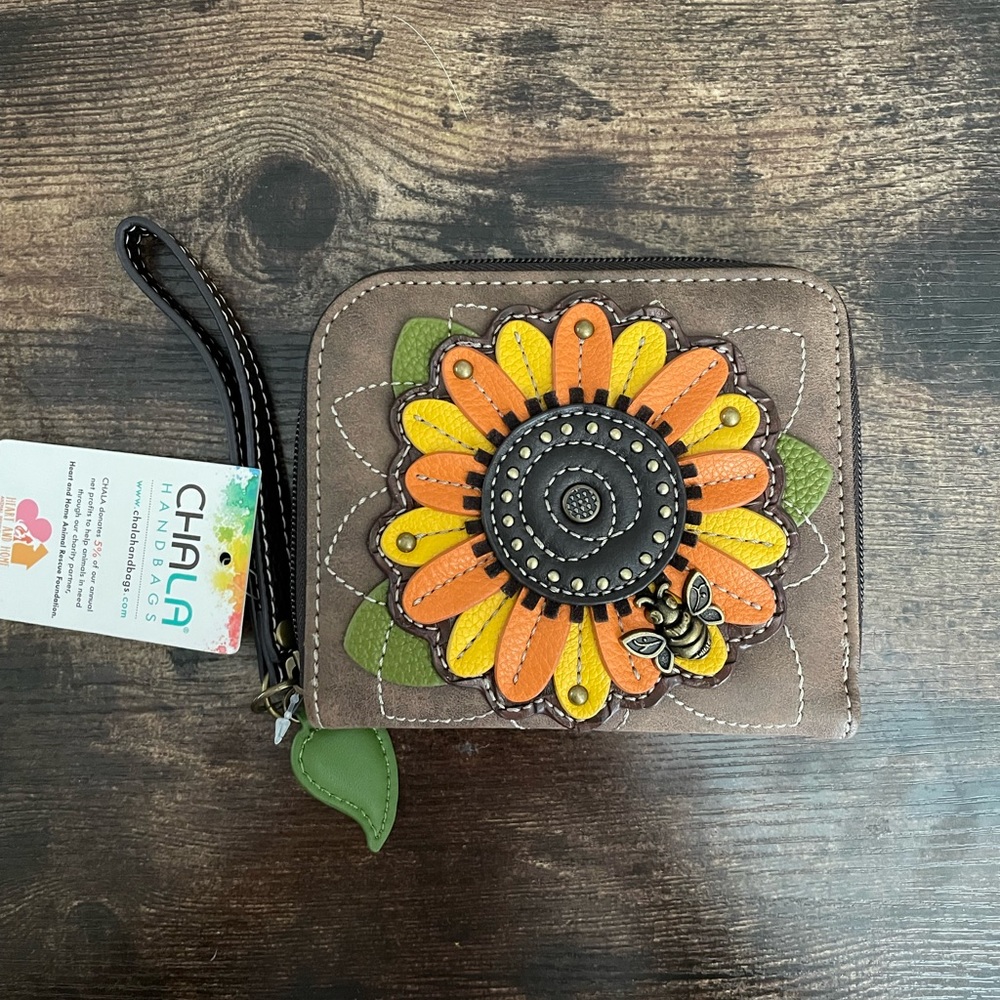 Y2K sunflower wallet!! NWT